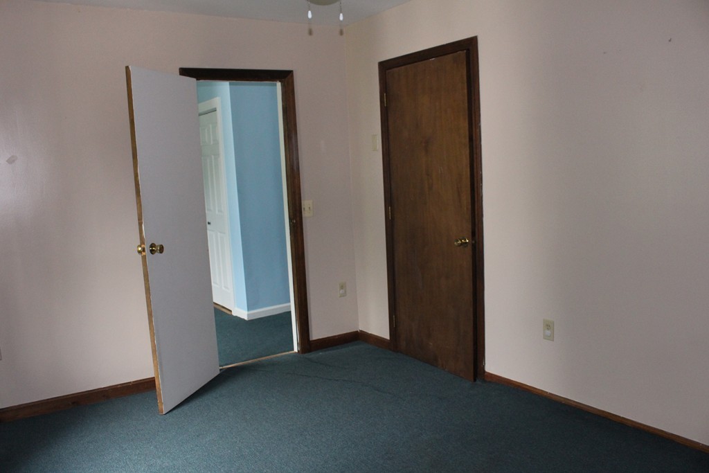 321 Woronoco Road Russell, MA 01071 - Photo 7 of 36 Gallery Image 7
