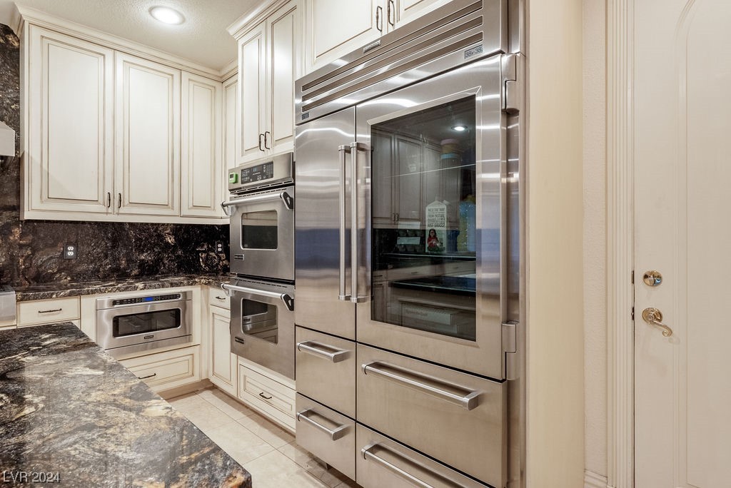 9813 Edgeview Place Las Vegas, NV 89134 - Photo 22 of 56
