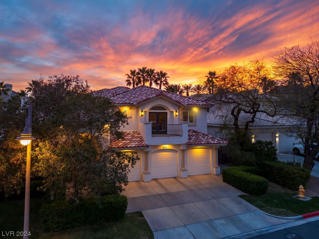 9813 Edgeview Place Las Vegas, NV 89134 - Photo 4 of 56
