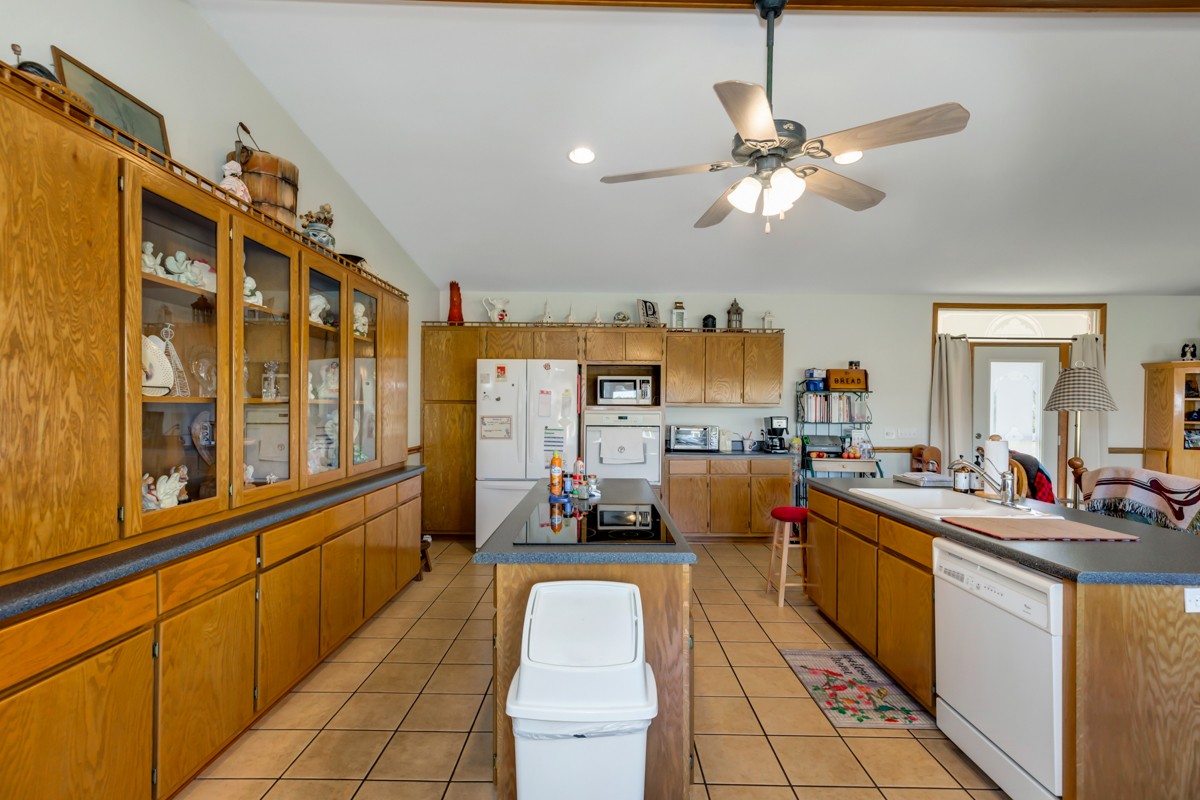 1997 Nancy Green Ridge Road Prospect, TN 38477 - Photo 8 of 25 a very nice looking kitchen with a large window