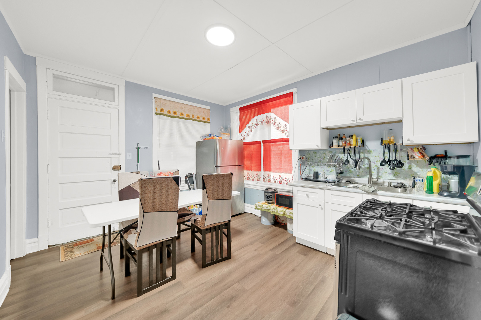 2853 West 40th Street Chicago, IL 60632 - Photo 8 of 15