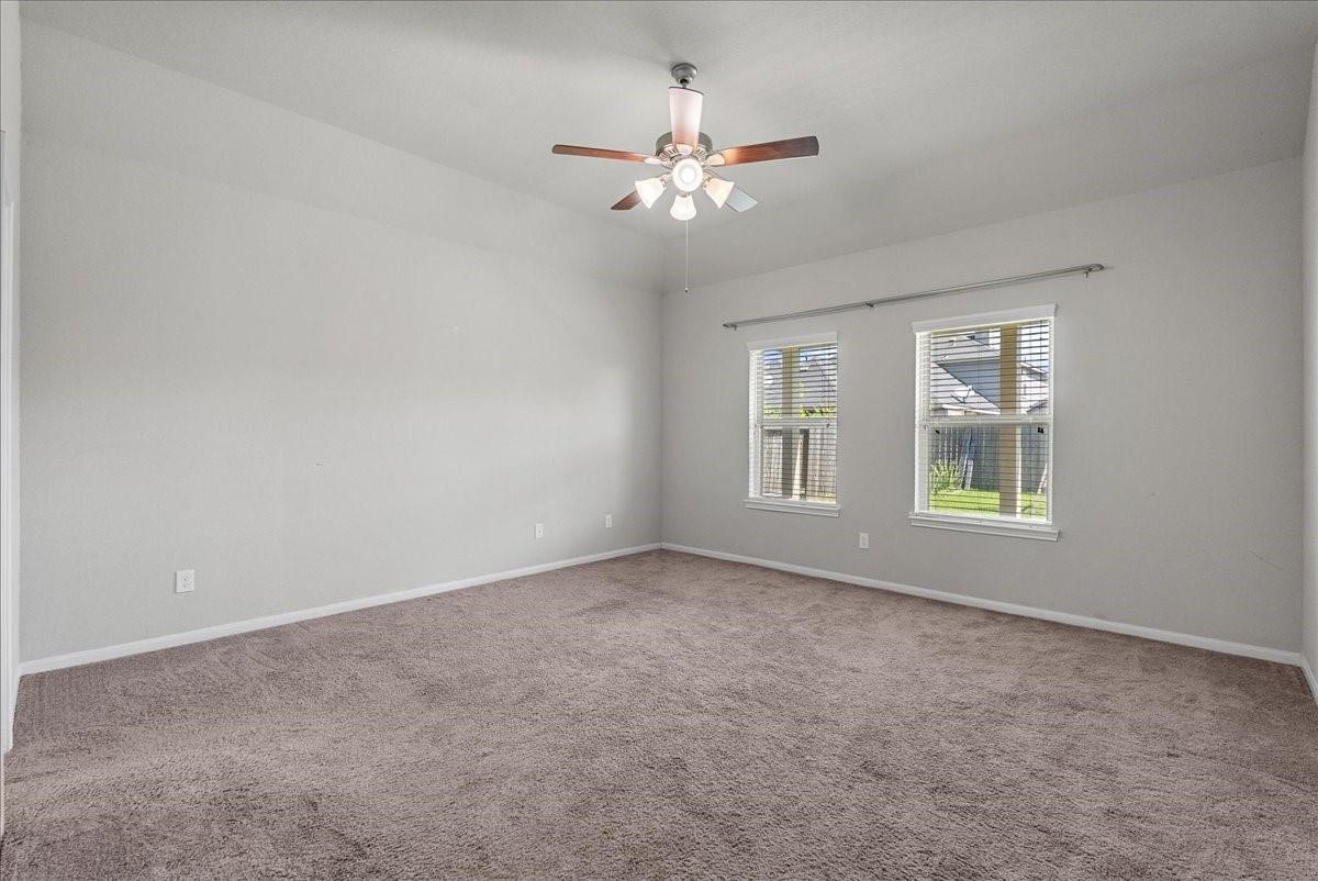 5111 Bay Lane Bacliff, TX 77518 - Photo 17 of 37 a view of an empty room with a window