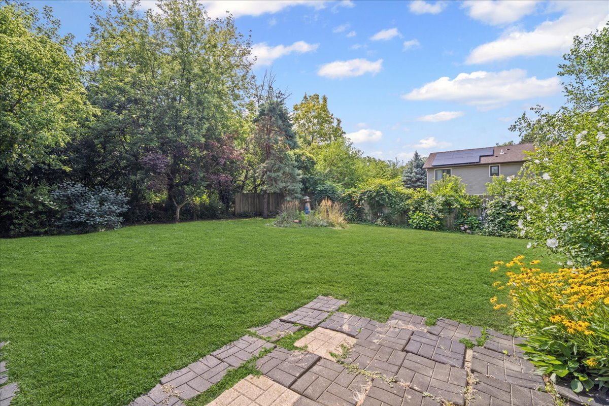 3815 Cheyenne Road Gurnee, IL 60031 - Photo 20 of 23 Gallery Image 20