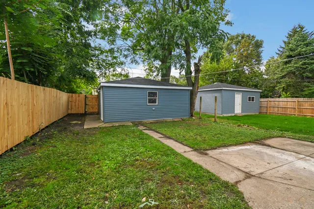 $229,000 | 1011 West 103rd Place, Chicago, IL 60643