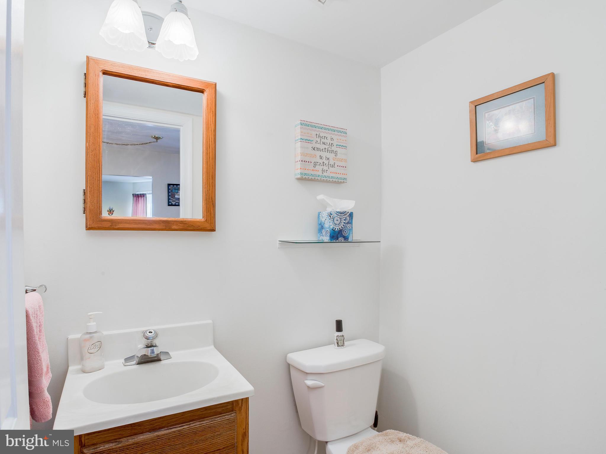 9400 Oak White Road Baltimore, MD 21236 - Photo 16 of 30 1st Floor Half Bath