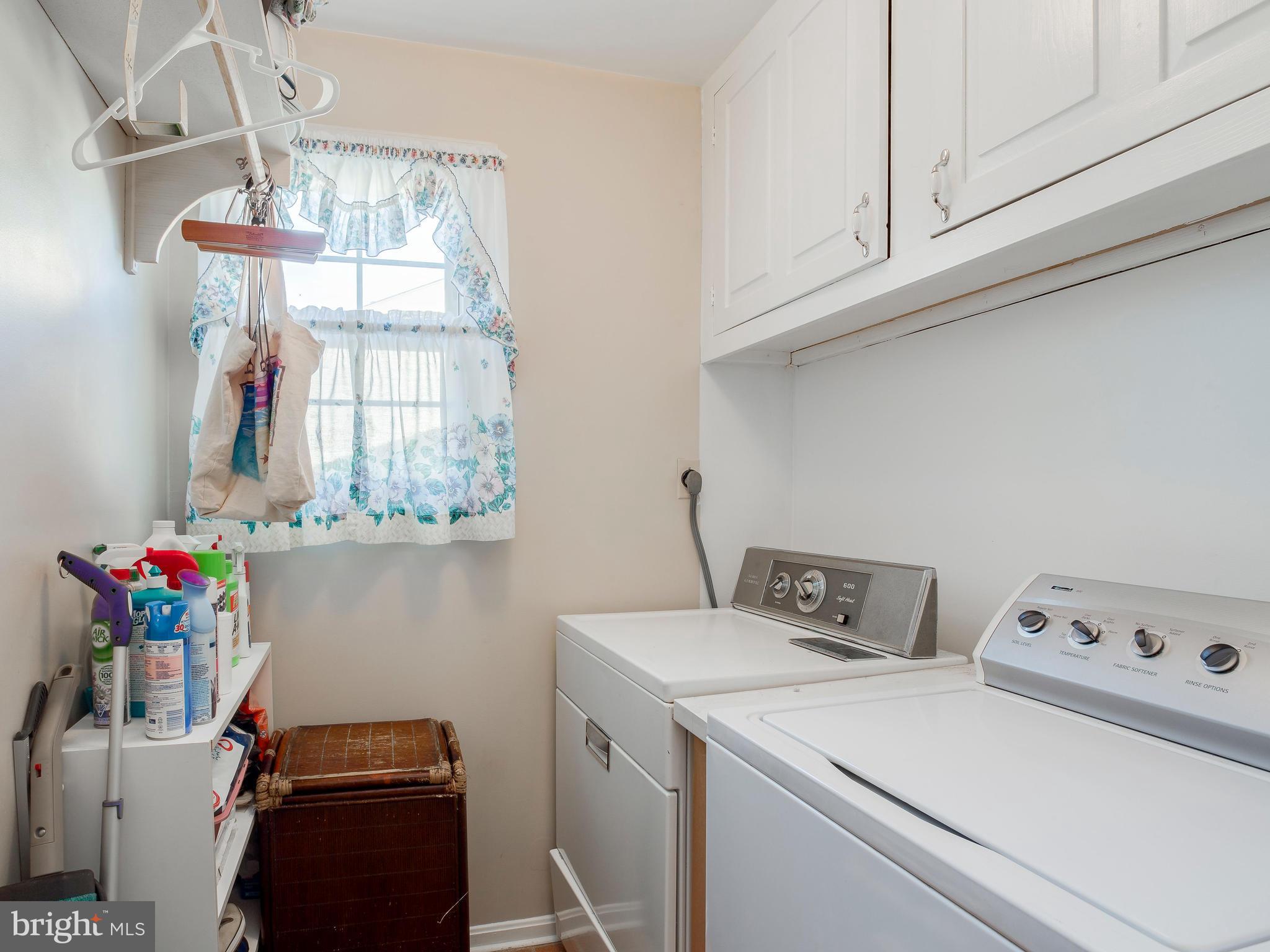 9400 Oak White Road Baltimore, MD 21236 - Photo 17 of 30 1st Floor Laundry Room
