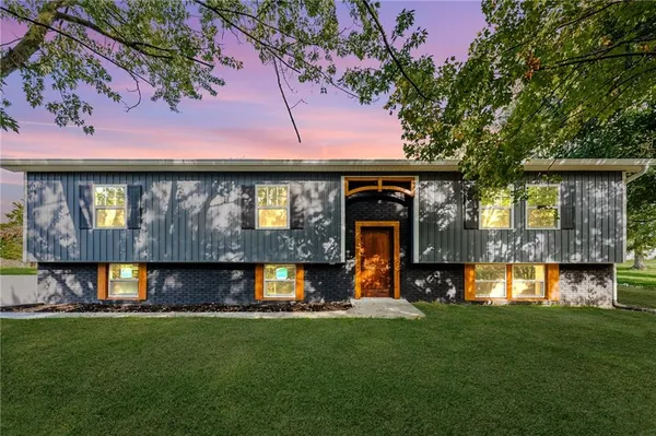 $394,900 | 2178 Mt Morris Road, Waynesburg, PA 15370