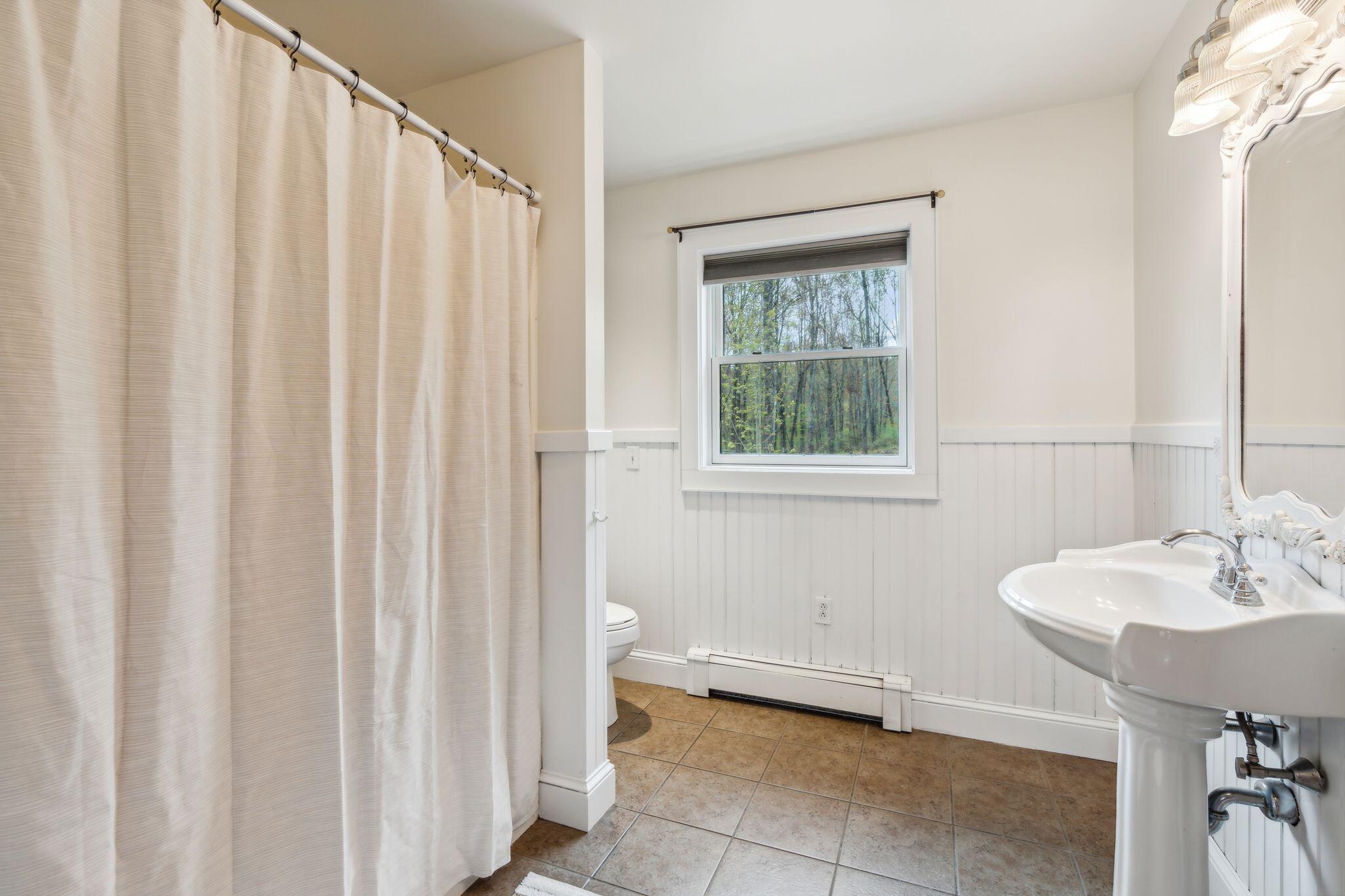 686 Lake House Road Naples, ME 04055 - Photo 11 of 38 39_DSC05407