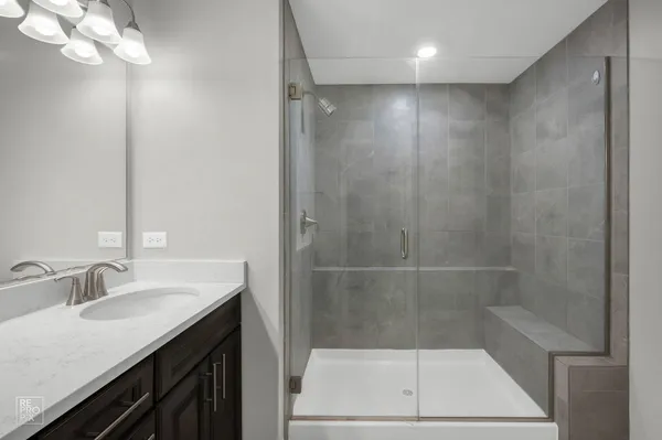 $3,095 | 223-231 Lakeshore Drive, Unit 231, Oswego, IL 60543