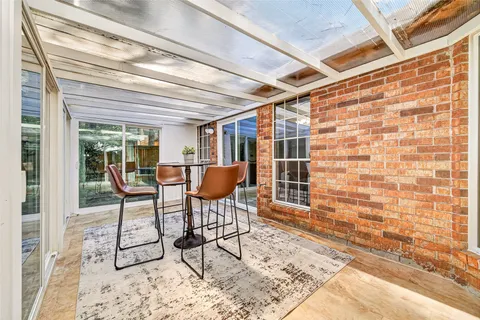 $559,000 | 6 Skyland Place, The Woodlands, TX 77381