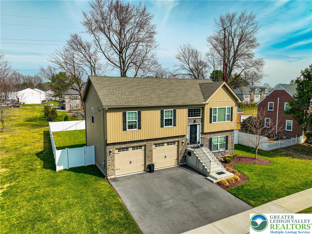 1031 Decatur Street Bethlehem, PA 18017 - Photo 2 of 68