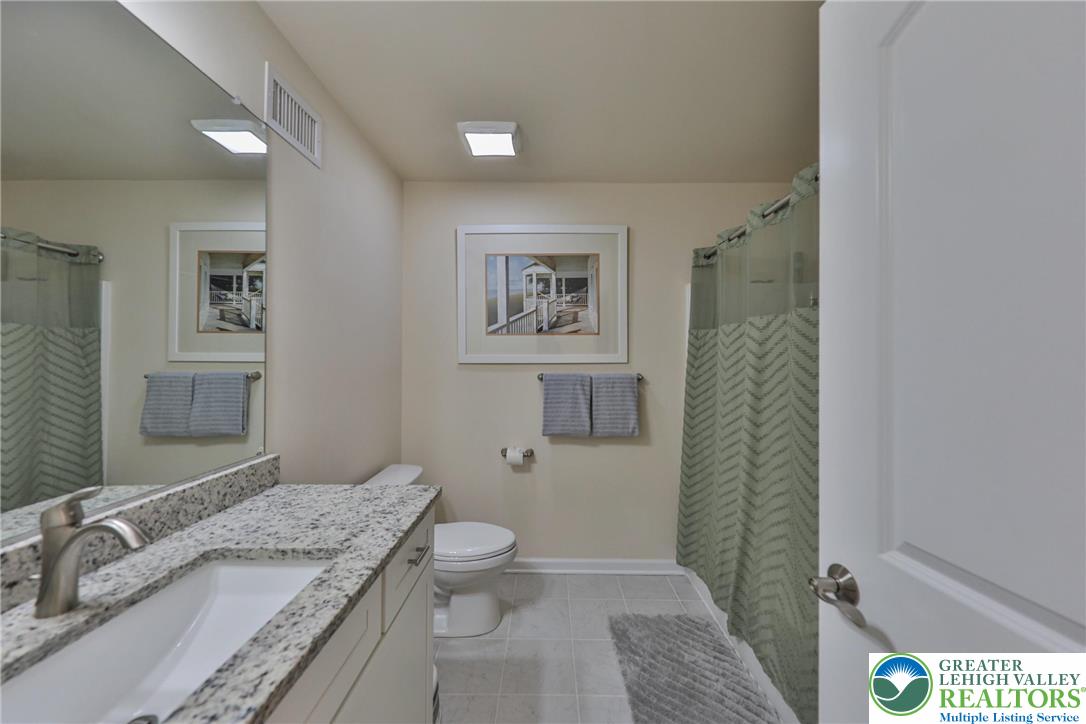 1031 Decatur Street Bethlehem, PA 18017 - Photo 32 of 68