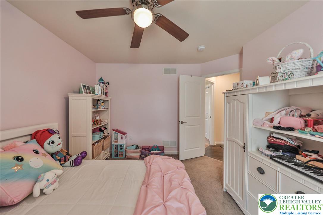 1031 Decatur Street Bethlehem, PA 18017 - Photo 35 of 68