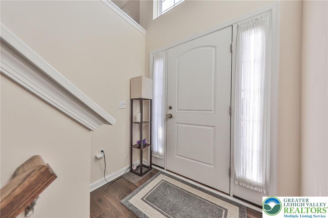 1031 Decatur Street Bethlehem, PA 18017 - Photo 6 of 68