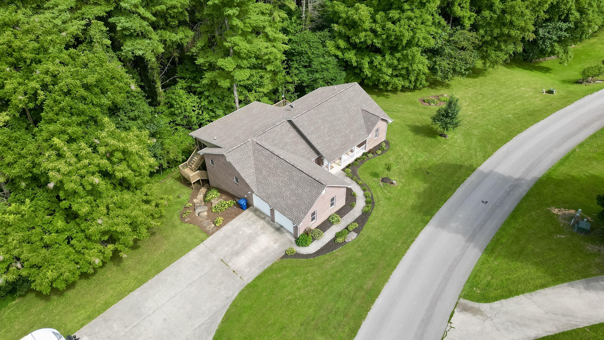 221 Bramblewood Road Corbin, KY 40701 - Photo 8 of 47 IMG_9783