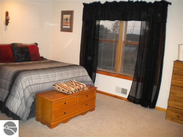 12901 South Lautner Road Traverse City, MI 49684 - Photo 21 of 25 1739931-20.JPG