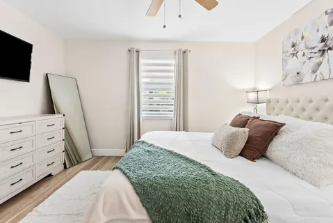 $615,000 | 829 Northeast 17th Street, Fort Lauderdale, FL 33305