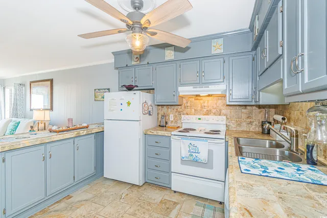 $315,000 | 5601 North Ocean Boulevard, Unit E213, Myrtle Beach, SC 29577