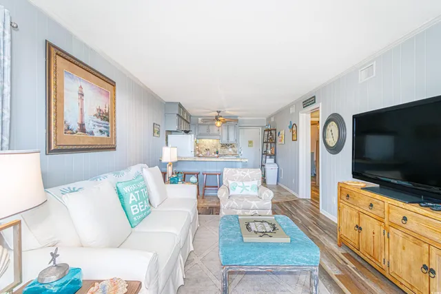 $315,000 | 5601 North Ocean Boulevard, Unit E213, Myrtle Beach, SC 29577