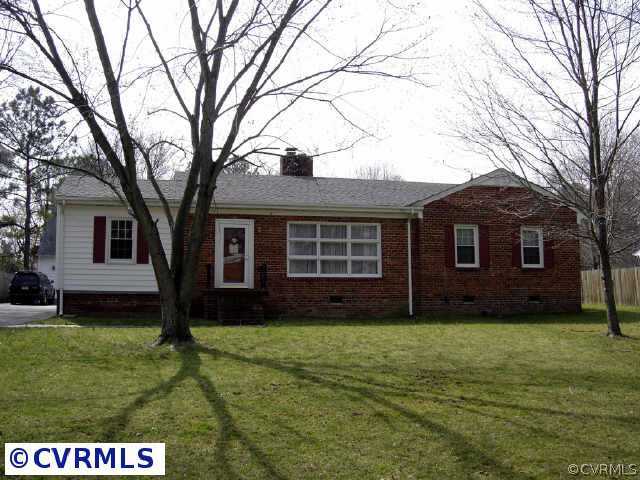 8121 Michael Road Richmond, VA 23229 - Photo 1 of 3 Exterior Front