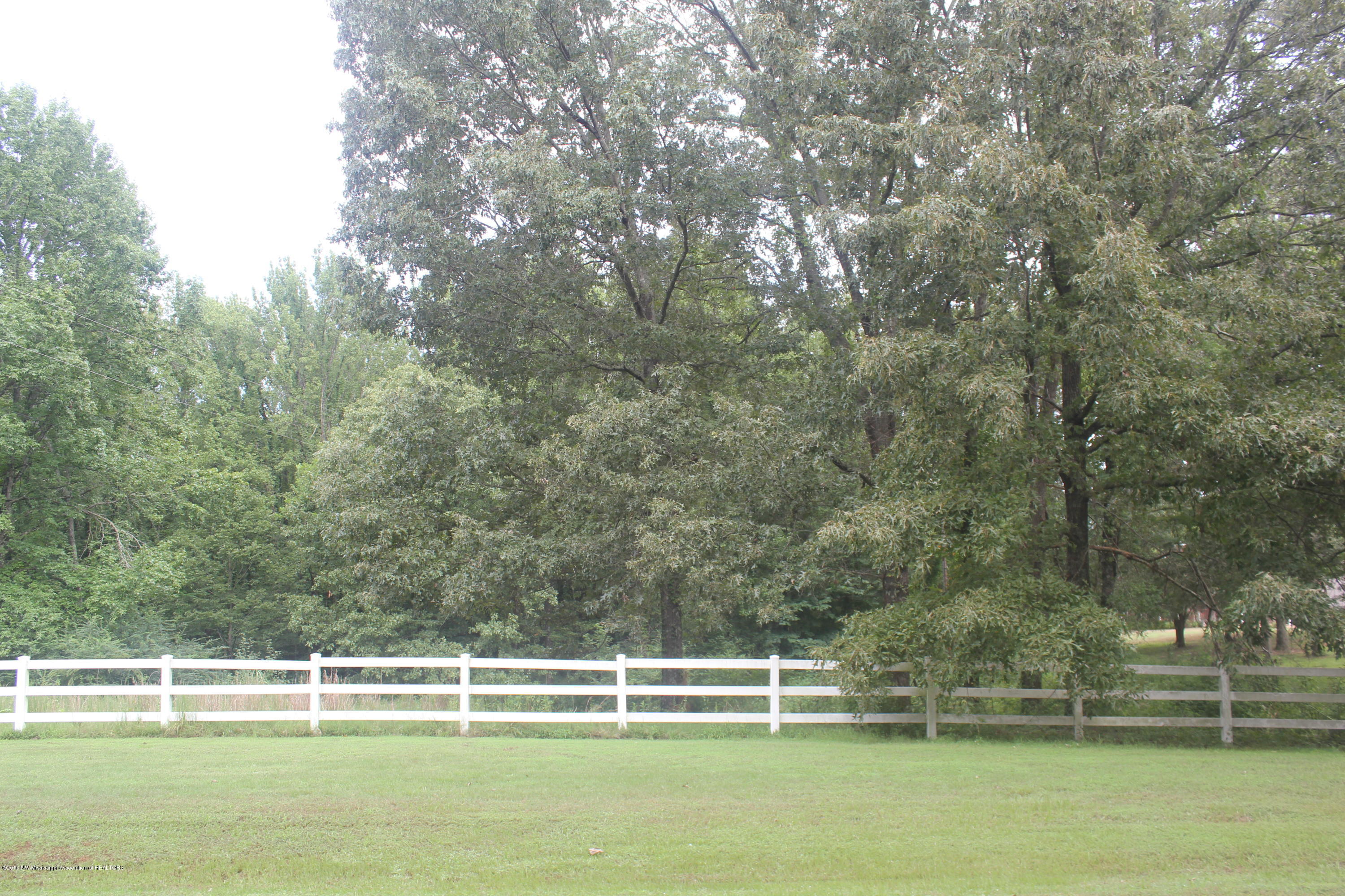 4035 Robertson Gin Road Hernando, MS 38632 - Photo 15 of 15 025