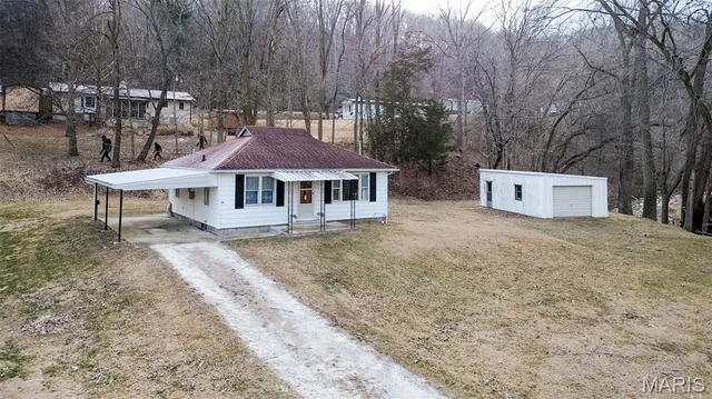 $78,000 | 309 Highway 96, Kampsville, IL 62053