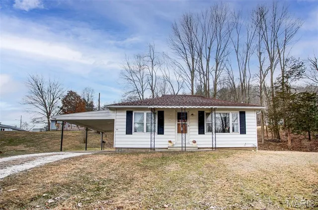 $78,000 | 309 Highway 96, Kampsville, IL 62053