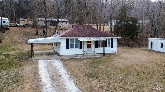 $78,000 | 309 Highway 96, Kampsville, IL 62053