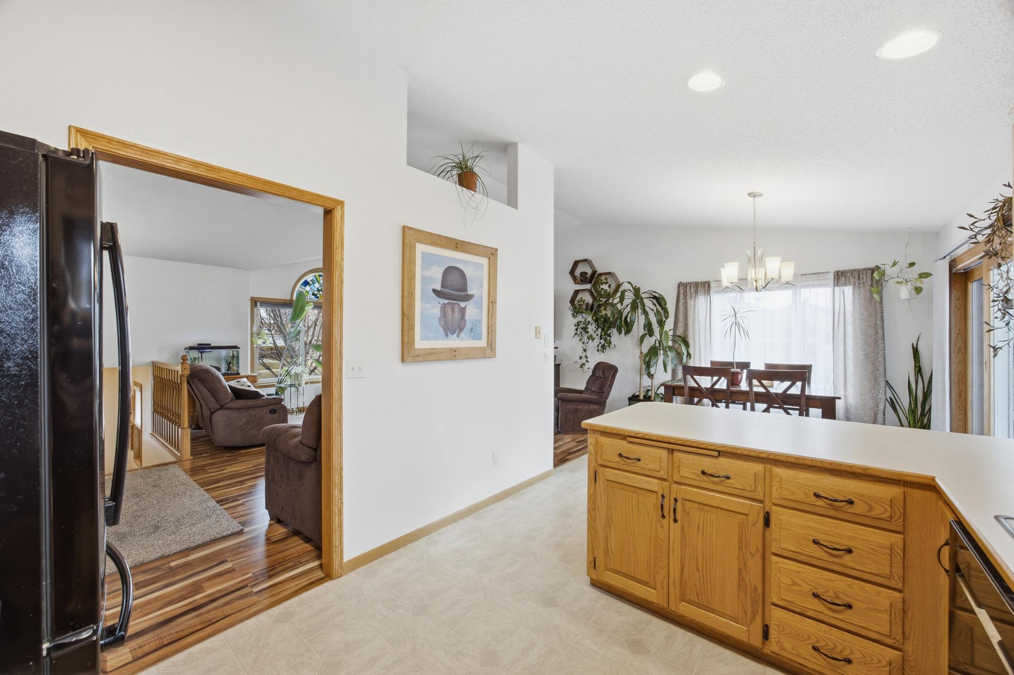 3018 36th Avenue South Fargo, ND 58104 - Photo 11 of 48