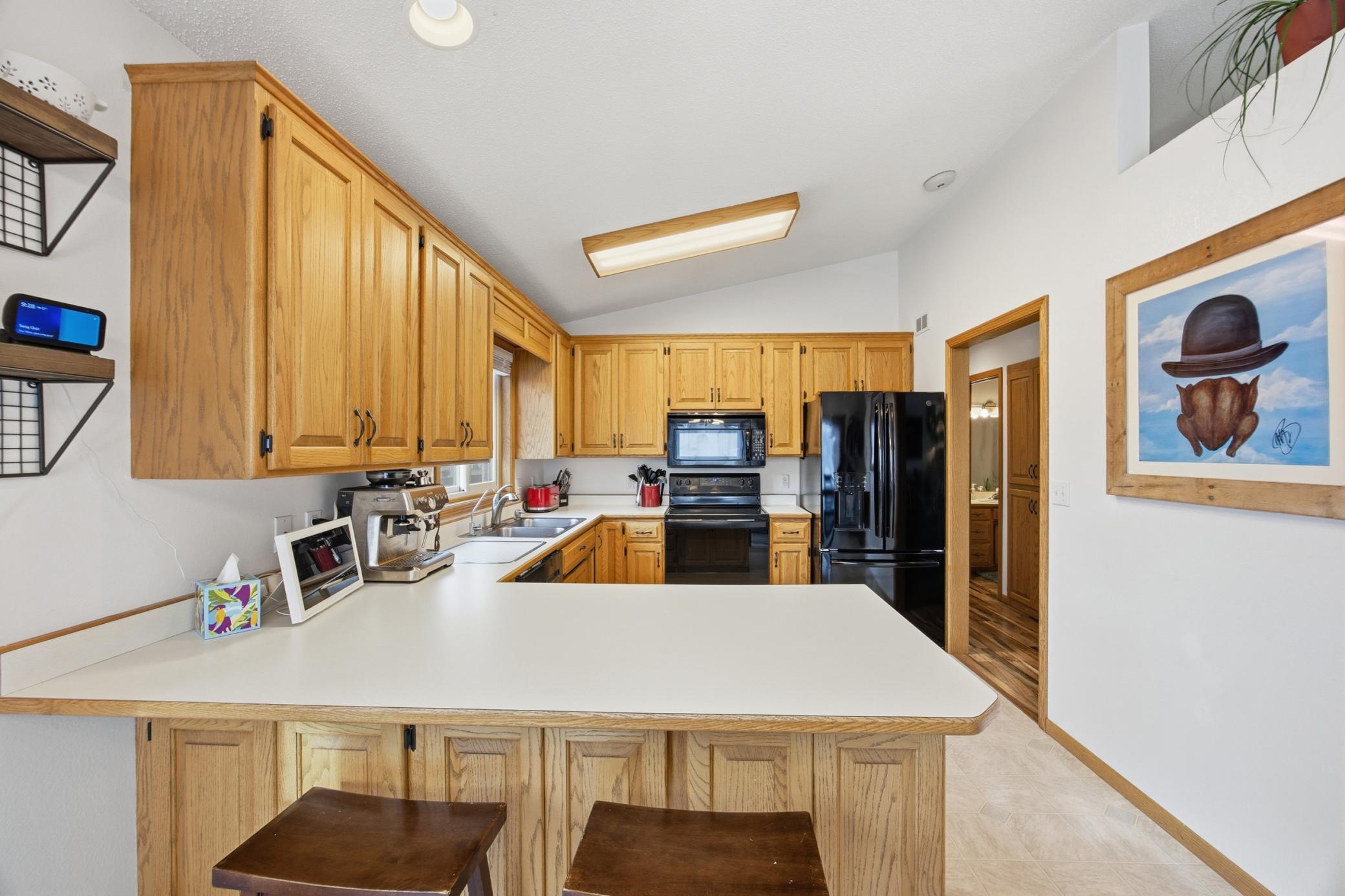 3018 36th Avenue South Fargo, ND 58104 - Photo 9 of 48