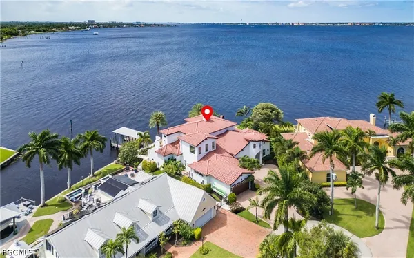 $4,400,000 | 911 Aqua Lane, Fort Myers, FL 33919