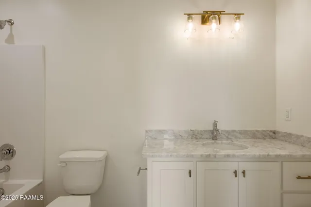 $1,950 | 1510 Kaliste Saloom Road, Unit 305, Lafayette, LA 70508