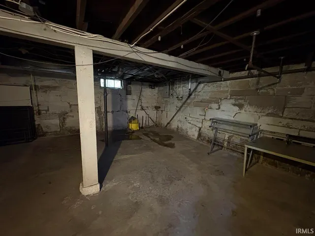 $395,000 | 810 North Walnut Street, Bloomington, IN 47404