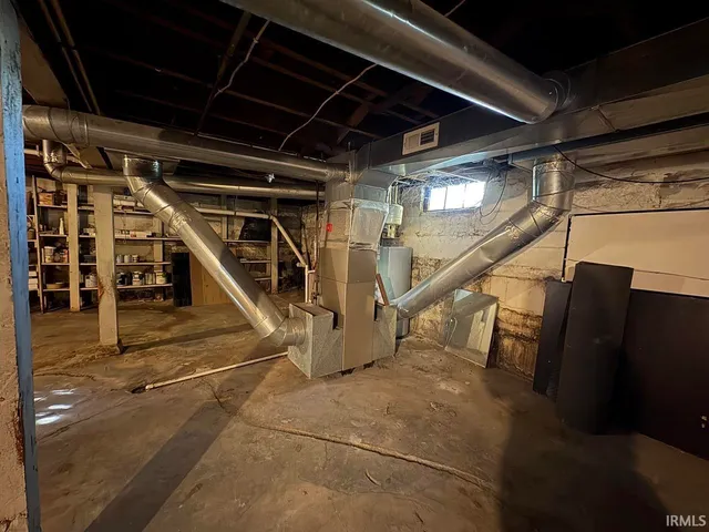 $395,000 | 810 North Walnut Street, Bloomington, IN 47404