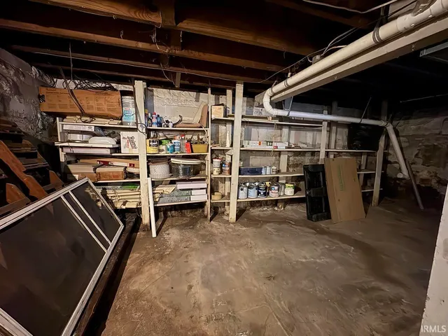 $395,000 | 810 North Walnut Street, Bloomington, IN 47404