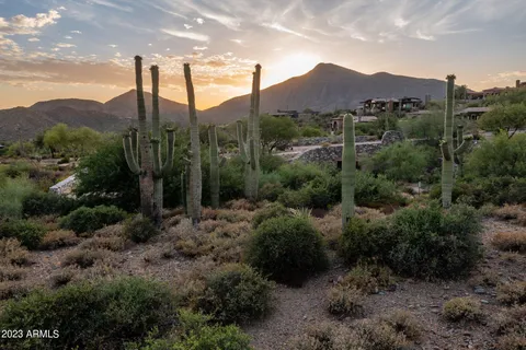 $1,900,000 | 41927 North Saguaro Forest Drive, Unit 107, Scottsdale, AZ 85262