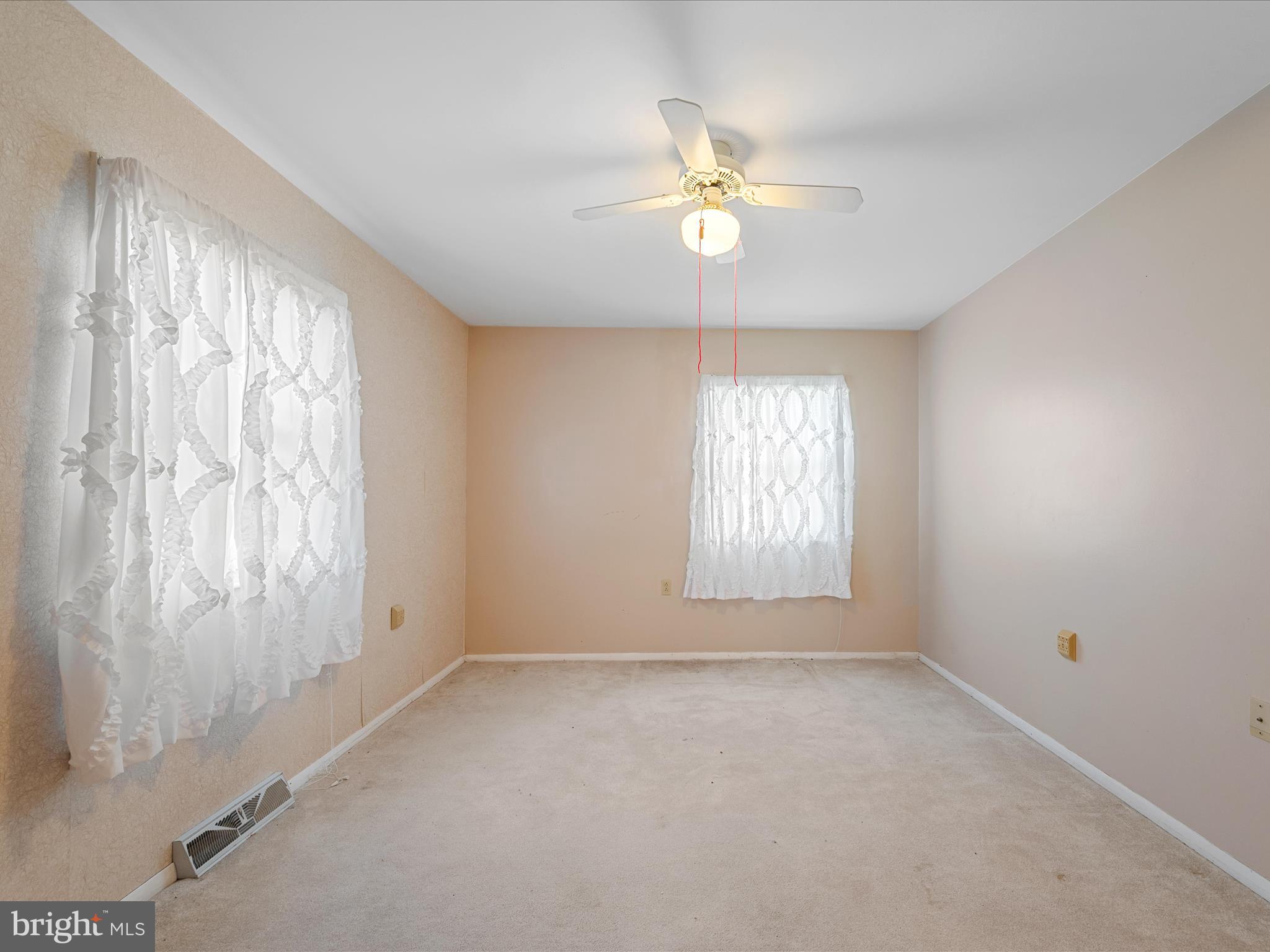 128 Longcroft Road Winchester, VA 22602 - Photo 21 of 41 a view of empty room with window