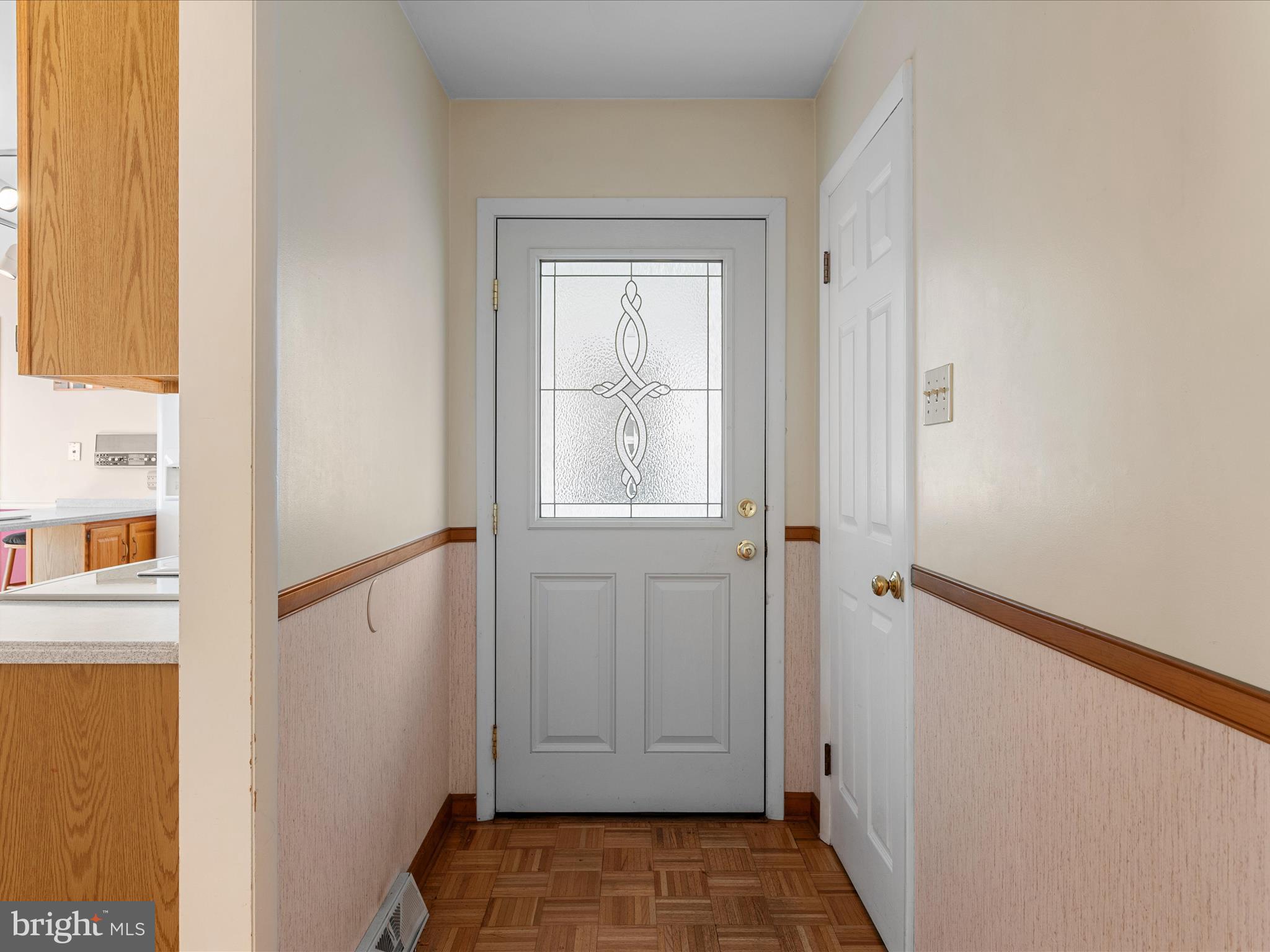 128 Longcroft Road Winchester, VA 22602 - Photo 4 of 41 a view of front door