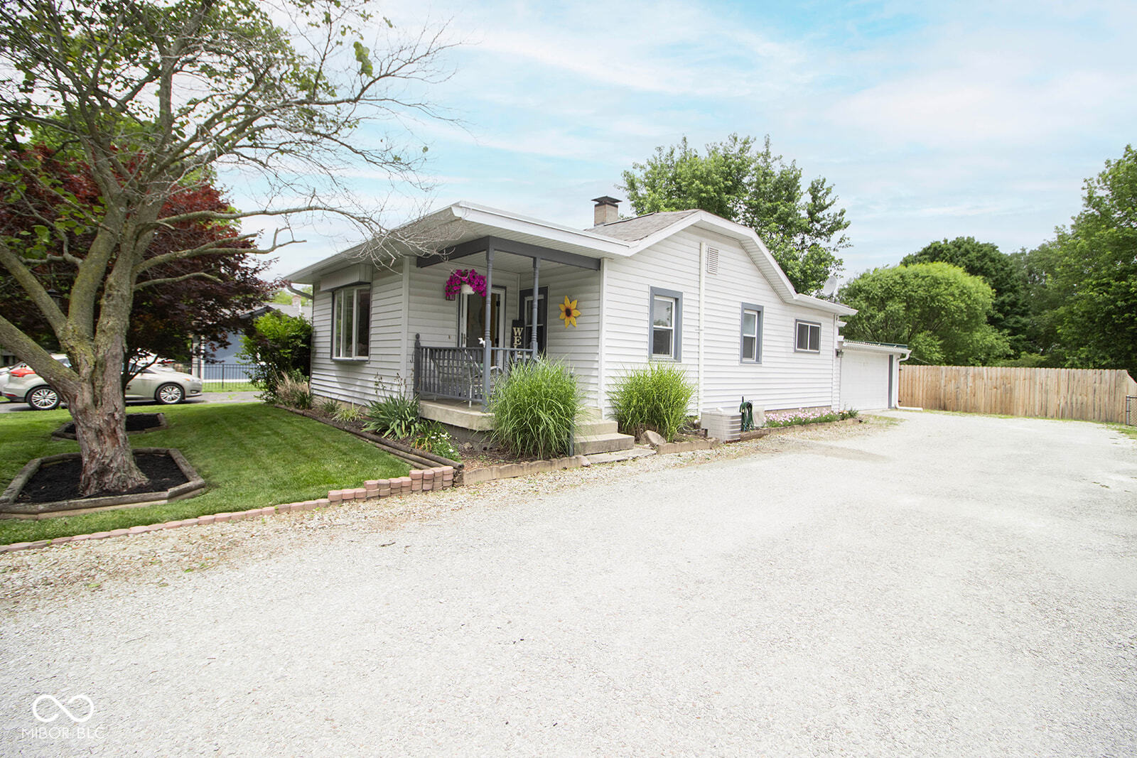 113 East Indiana Avenue Pendleton, IN 46064 - Photo 2 of 45