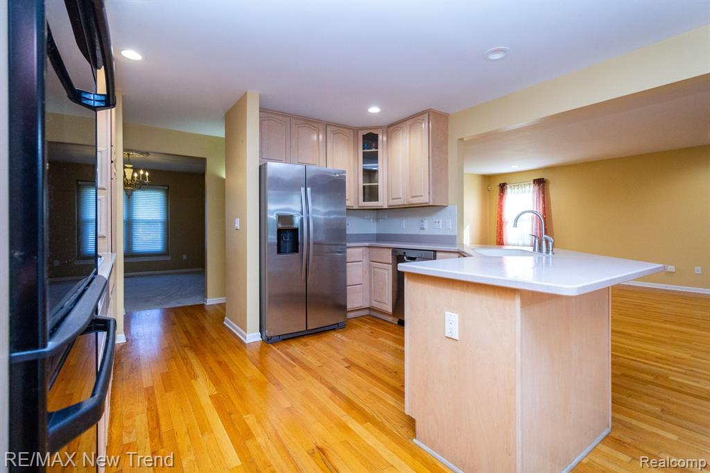 43159 Sandstone Drive Novi, MI 48377 - Photo 13 of 44