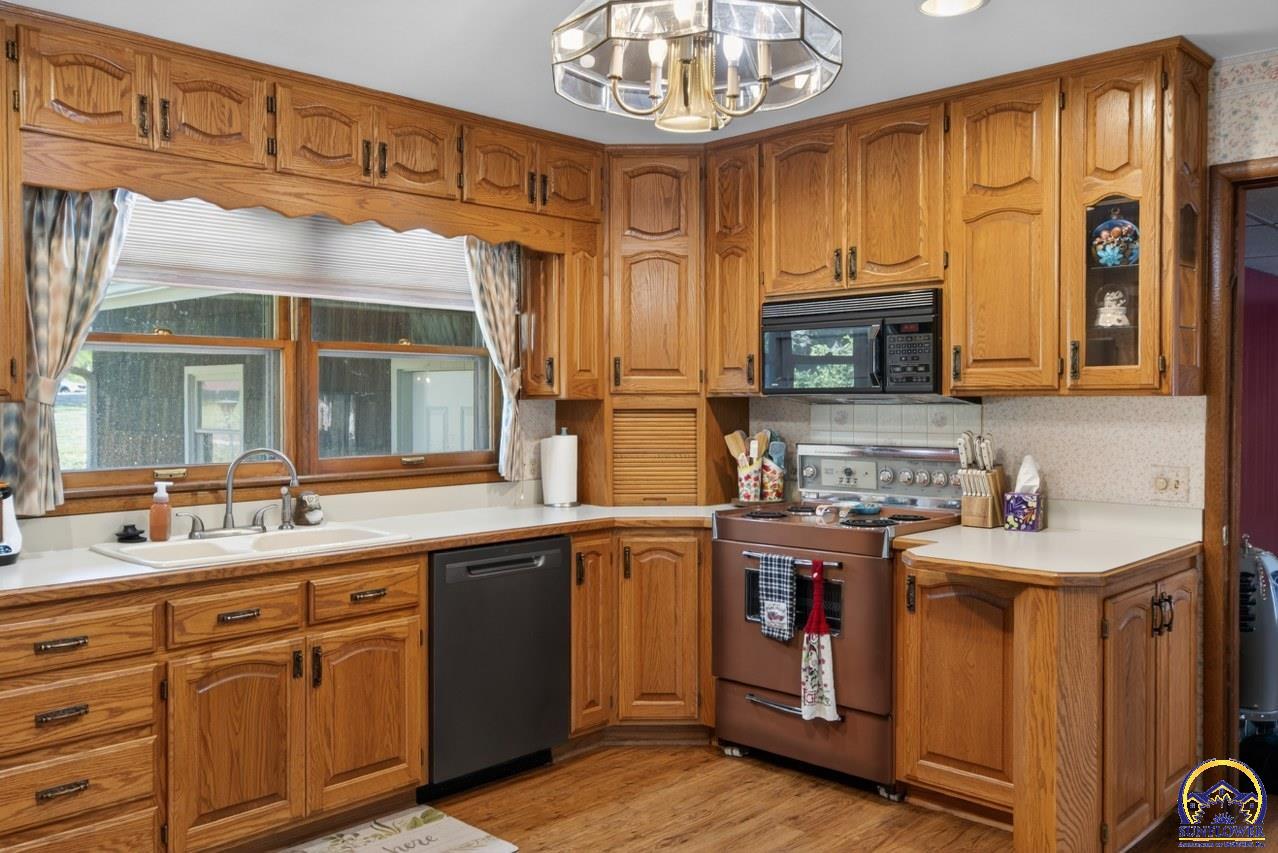 4830 Northwest Pottawatomie Road Topeka, KS 66618 - Photo 17 of 38
