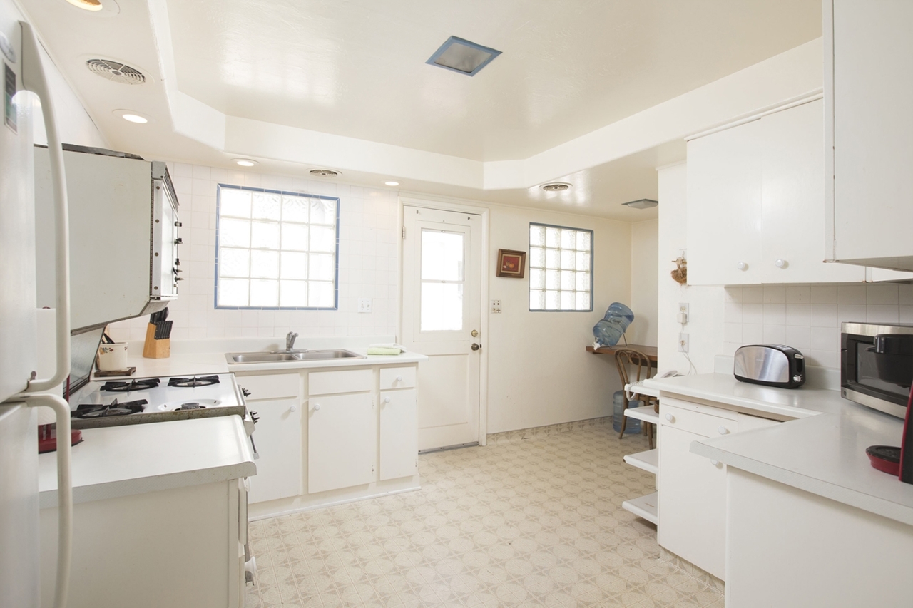 1344 Torrey Pines Road La Jolla, CA 92037 - Photo 8 of 25 Gallery Image 8