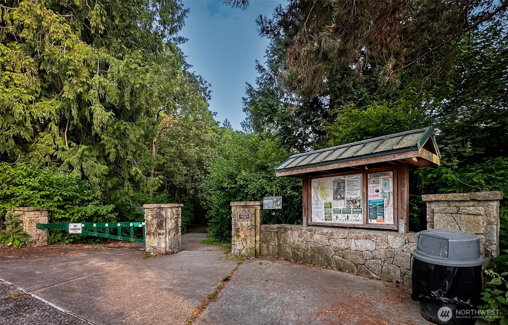 5336 Southwest Admiral Way Seattle, WA 98116 - Photo 34 of 36