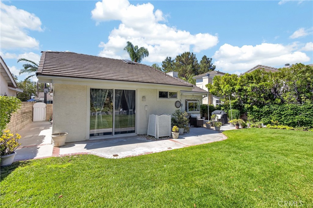 23463 Riversbridge Way Valencia, CA 91354 - Photo 39 of 52