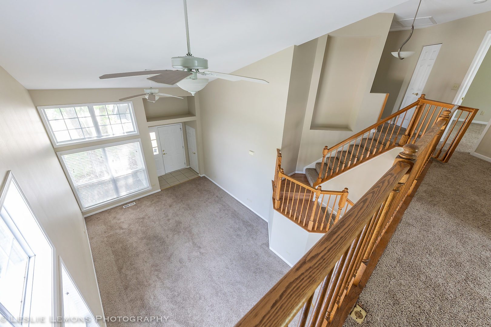 956 Pin Oak Circle Cary, IL 60013 - Photo 20 of 31 a view of an entryway with a workspace