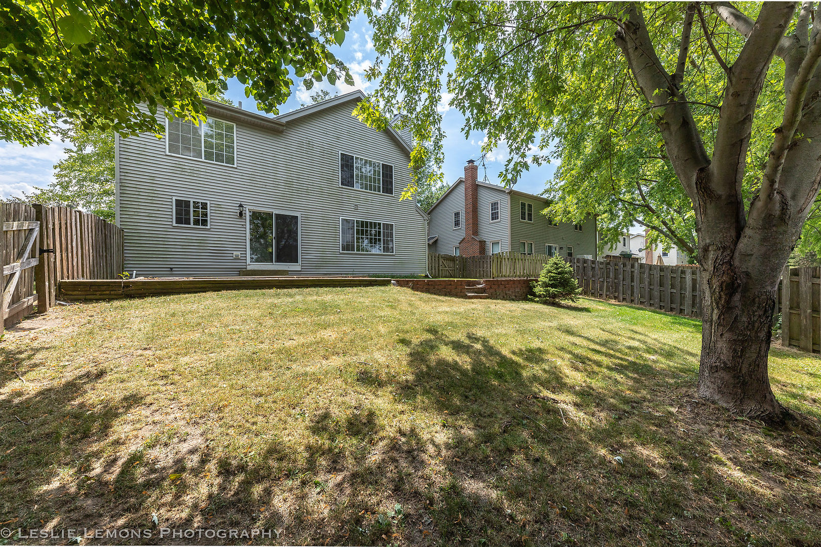 956 Pin Oak Circle Cary, IL 60013 - Photo 30 of 31 a view of a house with a yard