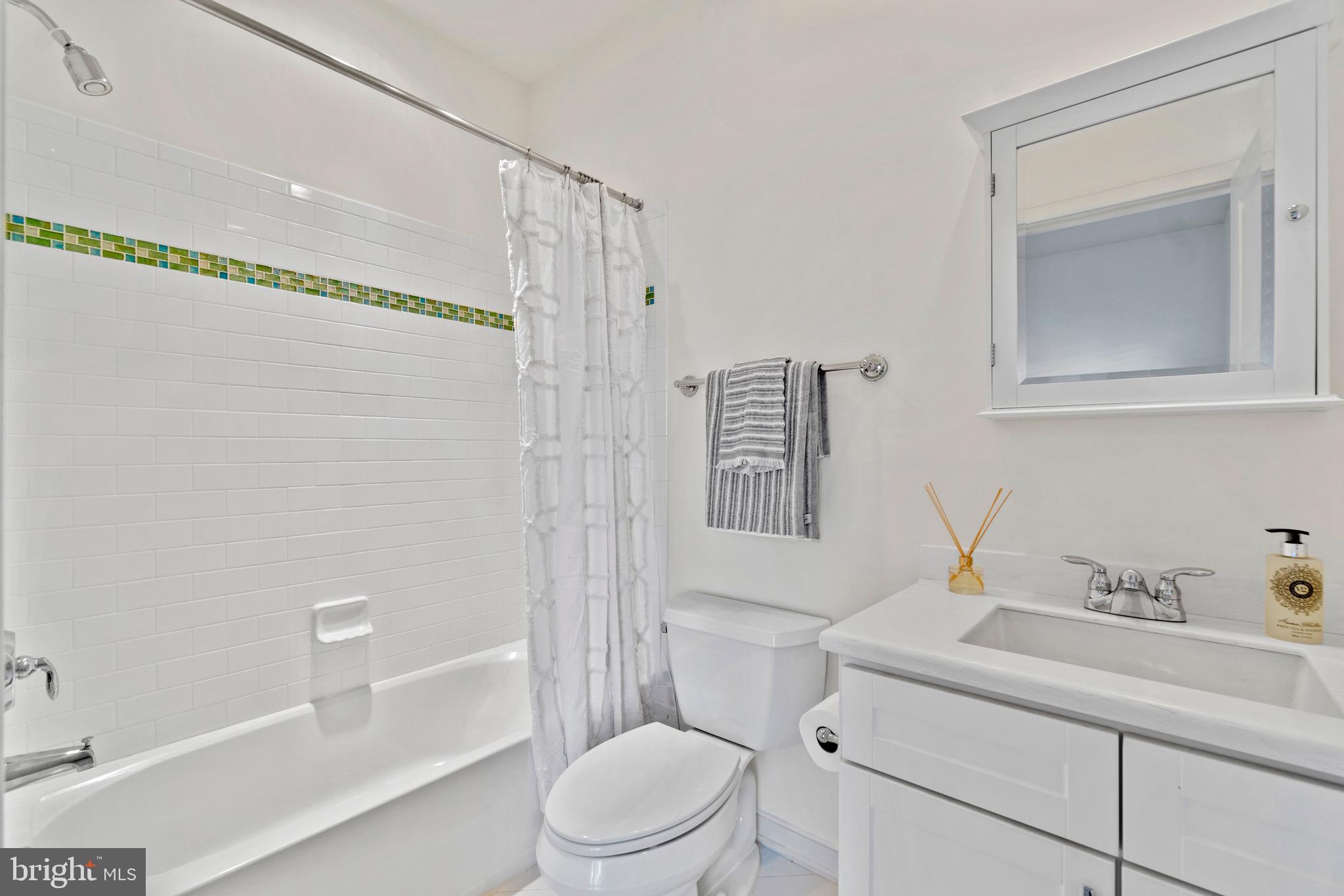 310 I Street Southeast Washington, DC 20003 - Photo 22 of 29