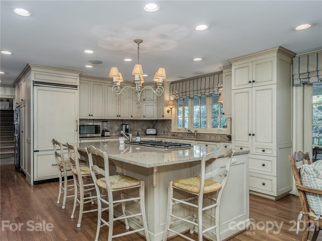 4311 Foxcroft Road Charlotte, NC 28211 - Photo 12 of 47 Gallery Image 12