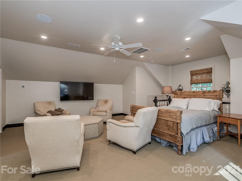 4311 Foxcroft Road Charlotte, NC 28211 - Photo 44 of 47 Gallery Image 44