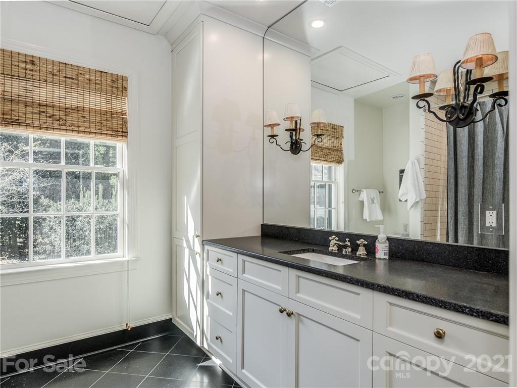 4311 Foxcroft Road Charlotte, NC 28211 - Photo 45 of 47 Gallery Image 45